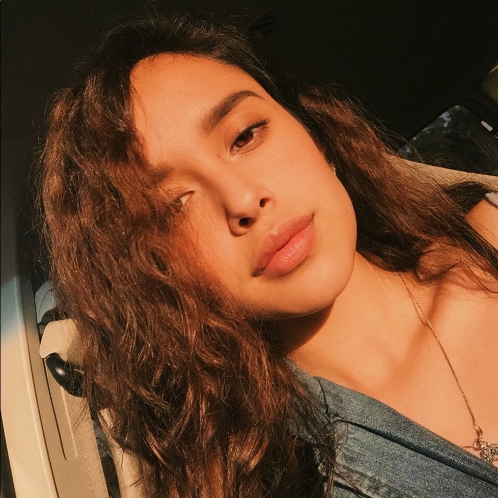 Meet your Posher, Paola